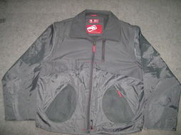 福州榮登貿(mào)易 專(zhuān)注歐碼運(yùn)動(dòng)套裝與童裝，零售批發(fā)一體化服務(wù)商